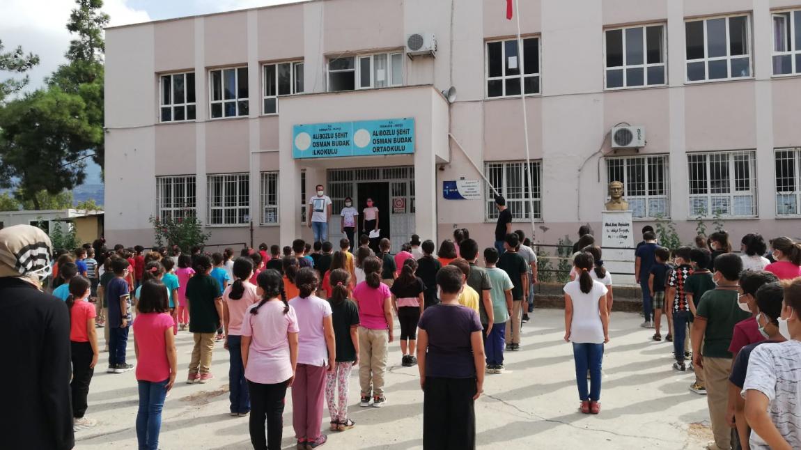 Alibozlu Şehit Osman Budak İlkokulu ve Ortaokulu İlköğretim Haftası Kutlama Programı Yapıldı